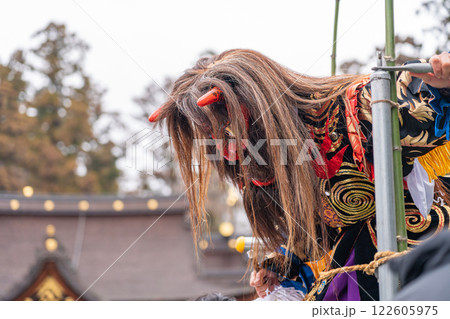 多賀大社の節分祭、鬼の舞〈滋賀県犬上郡〉 122605975