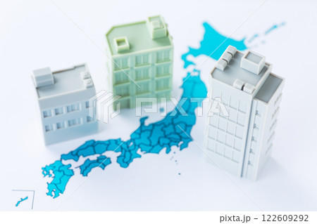 日本地図と企業ビル 日本地図と企業ビル 122609292