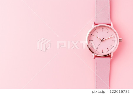 Soft Pastel Background with Minimalist Alarm Clock for Elegant Home Decor 122616782