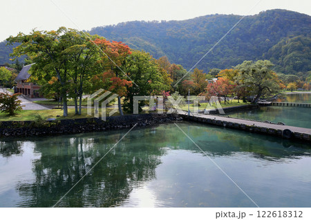 青森県 十和田湖 休屋 遊覧船から望む桟橋 青森県 十和田湖 休屋 遊覧船から望む桟橋 122618312