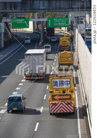 道路清掃車 122618655