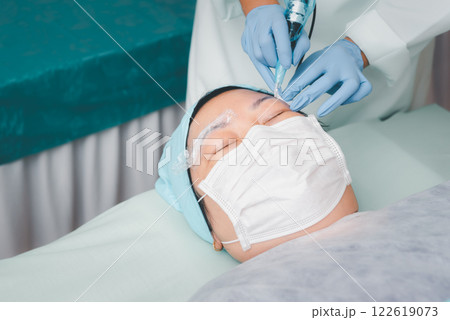 Eyebrow tattoo clinic or Eyebrow embroidery clinic 122619073