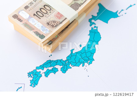 日本列島の地図とお金 122619417