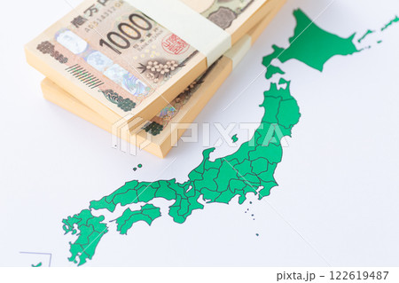 日本列島の地図とお金 122619487