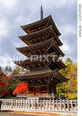 仙台市　定義　極楽山西方寺　五重塔 122619500