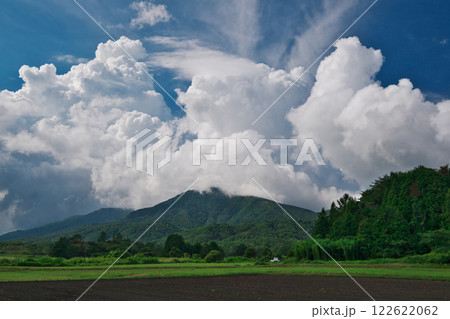 湧き上がる入道雲:蒜山(岡山県真庭市) 湧き上がる入道雲:蒜山(岡山県真庭市) 122622062