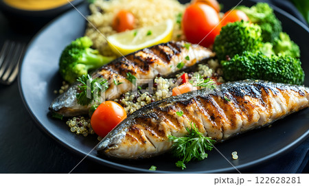 Brain nourishing food; Grilled mackerel with quinoa and steamed broccoli 122628281