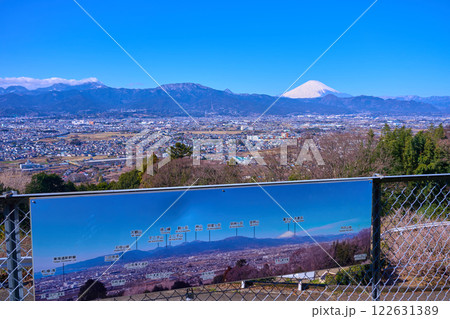神奈川県小田原市曽我別所の見晴台から市街地眺望(小田原市,富士山,矢倉岳,金時山など) 122631389