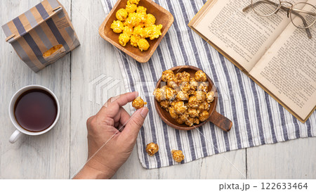 ポップコーンでコーヒータイム ポップコーンでコーヒータイム 122633464