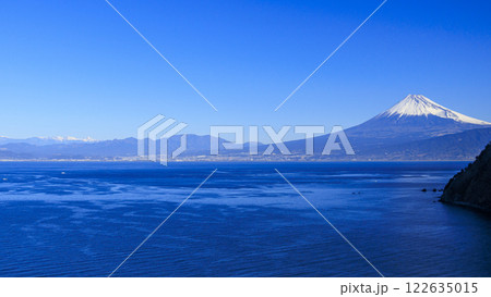 煌めきの丘の富士山 122635015