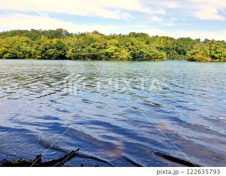 今年の一碧湖の中秋の景色 今年の一碧湖の中秋の景色 122635793