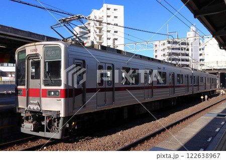 ［TS］東武大師線10050系電車（ワンマン運転：西新井⇔大師前） 122638967