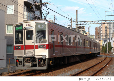 ［TS］東武亀戸線10050系電車（ワンマン運転：曳舟⇔亀戸） 122639021