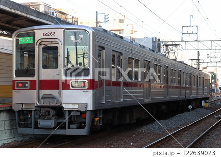［TS］東武亀戸線10050系電車（ワンマン運転：曳舟⇔亀戸） 122639023