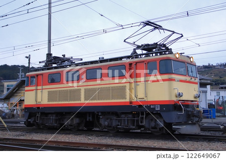 機関庫で休む大井川鉄道E34形機関車_2025/1/12撮影のタグ 122649067