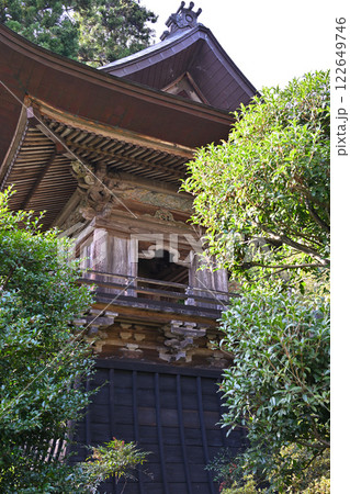 山中にひっそりと佇む天霊山空恵寺　上層四面の鐘楼　渋川市　 122649746