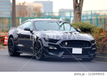 黒いスポーツカー　イメージ 122649910