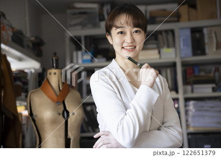 可愛いデザイナー 122651379