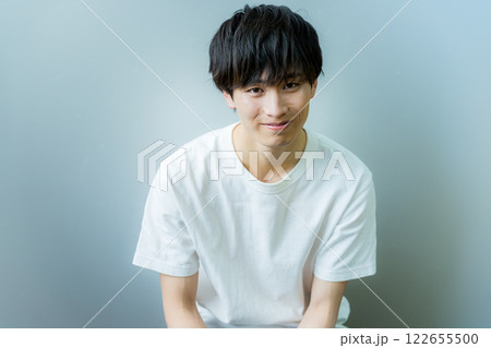 若い男性のポートレート 若い男性のポートレート 122655500