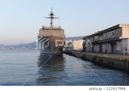 防衛省護衛艦 敷設艦「むろと」下関港 防衛省護衛艦 敷設艦「むろと」下関港 122657966