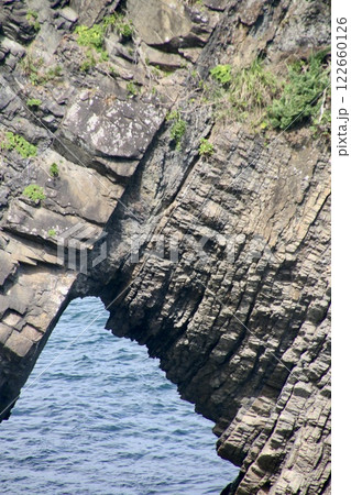 穴通磯・自然の造形美(岩手県・大船渡市) 穴通磯・自然の造形美(岩手県・大船渡市) 122660126