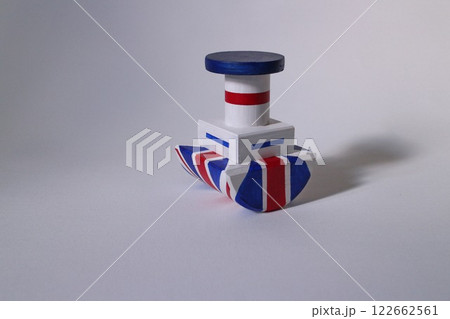 The steamer Britannia in the colors of the British flag 122662561
