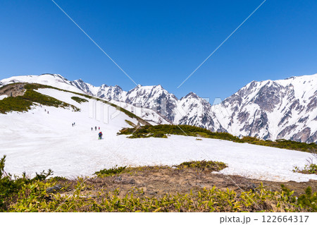 積雪の八方池　八方尾根 122664317