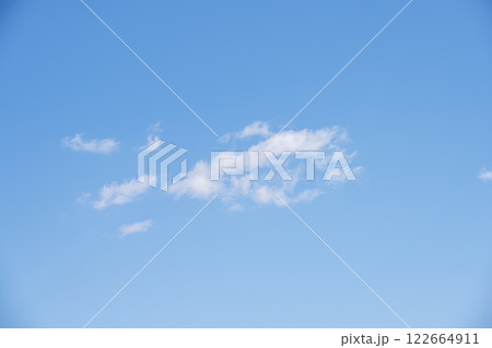 春の空 青空 晴れ 空素材 【神奈川県 藤沢市】 122664911