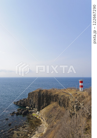 津軽国定公園、袰月海岸　高野崎灯台　青森 122667290