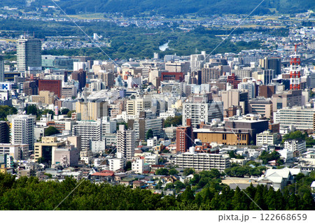 盛岡の市街地・岩山展望台（岩手県・盛岡市） 122668659
