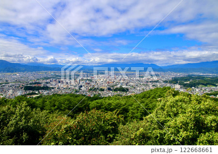盛岡の市街地・岩山展望台（岩手県・盛岡市） 122668661