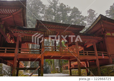 雪降る比叡山延暦寺に行って来ました。 122668725