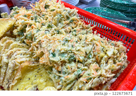 korean traditional street food. fried food 122673671