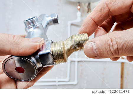 Male tap eccentric reducer these fittings are also known as dog legs in context of plumbing and pipe fittings. 122681471