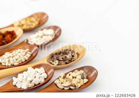 漢方薬　生薬　東洋医学 122683426