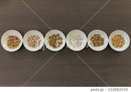 漢方薬　生薬　東洋医学　【当帰芍薬散-調剤-6セット】 122683530