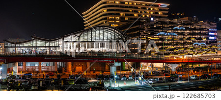 長崎県庁駐車場屋上庭園からの長崎駅周辺の夜景　パノラマ【長崎市】 122685703