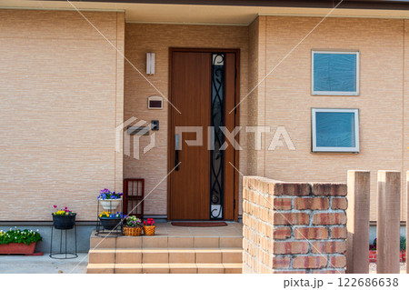 住宅外観 玄関 門柱 住宅外観 玄関 門柱 122686638
