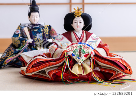 雛人形　japanese doll 122689291