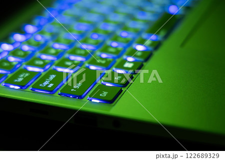 ノートpc ラップトップ 122689329