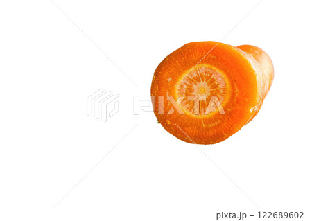 ripe slice of carrot floating, isolated background ripe slice of carrot floating, isolated background 122689602
