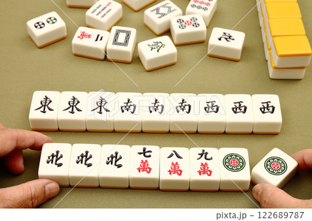 Chinese traditional mahjong game Chinese traditional mahjong game 122689787
