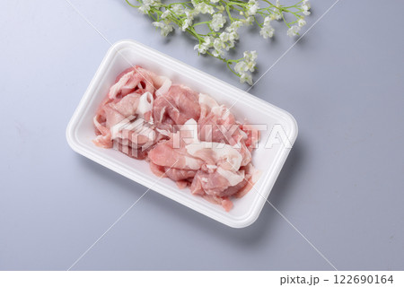 豚コマ肉 122690164