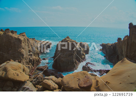 青い空と海 122691719