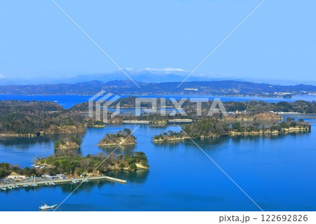 【宮城県】快晴の松島と蔵王連峰（日本三景） 122692826