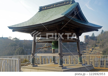 小豆島土庄町西光寺の鐘楼-4 小豆島土庄町西光寺の鐘楼-4 122692953