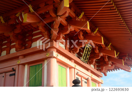 小豆島土庄町西光寺三重塔の扁額-3 122693630