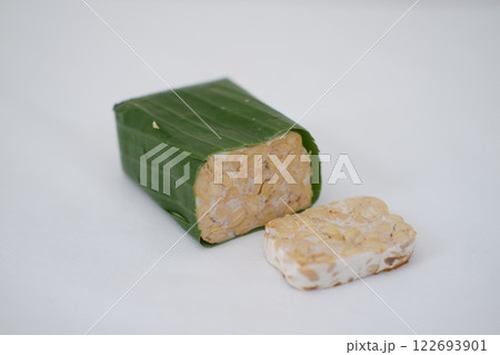 Tempeh is a traditional Indonesian food made from soybeans fermented with the Rhizopus oligosporus fungus Tempeh is a traditional Indonesian food made from soybeans fermented with the Rhizopus oligosporus fungus 122693901