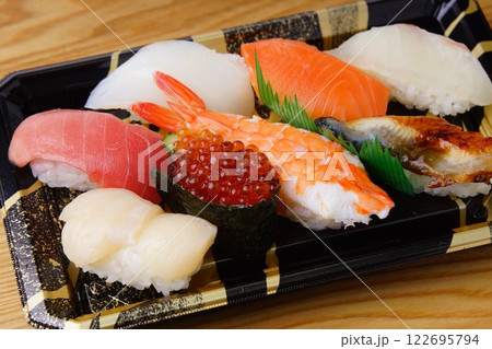 寿司弁当 122695794