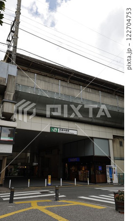 JR南武線の武蔵中原駅の出入口 122704753
